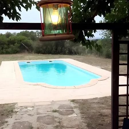 Caliro Nyaraló *